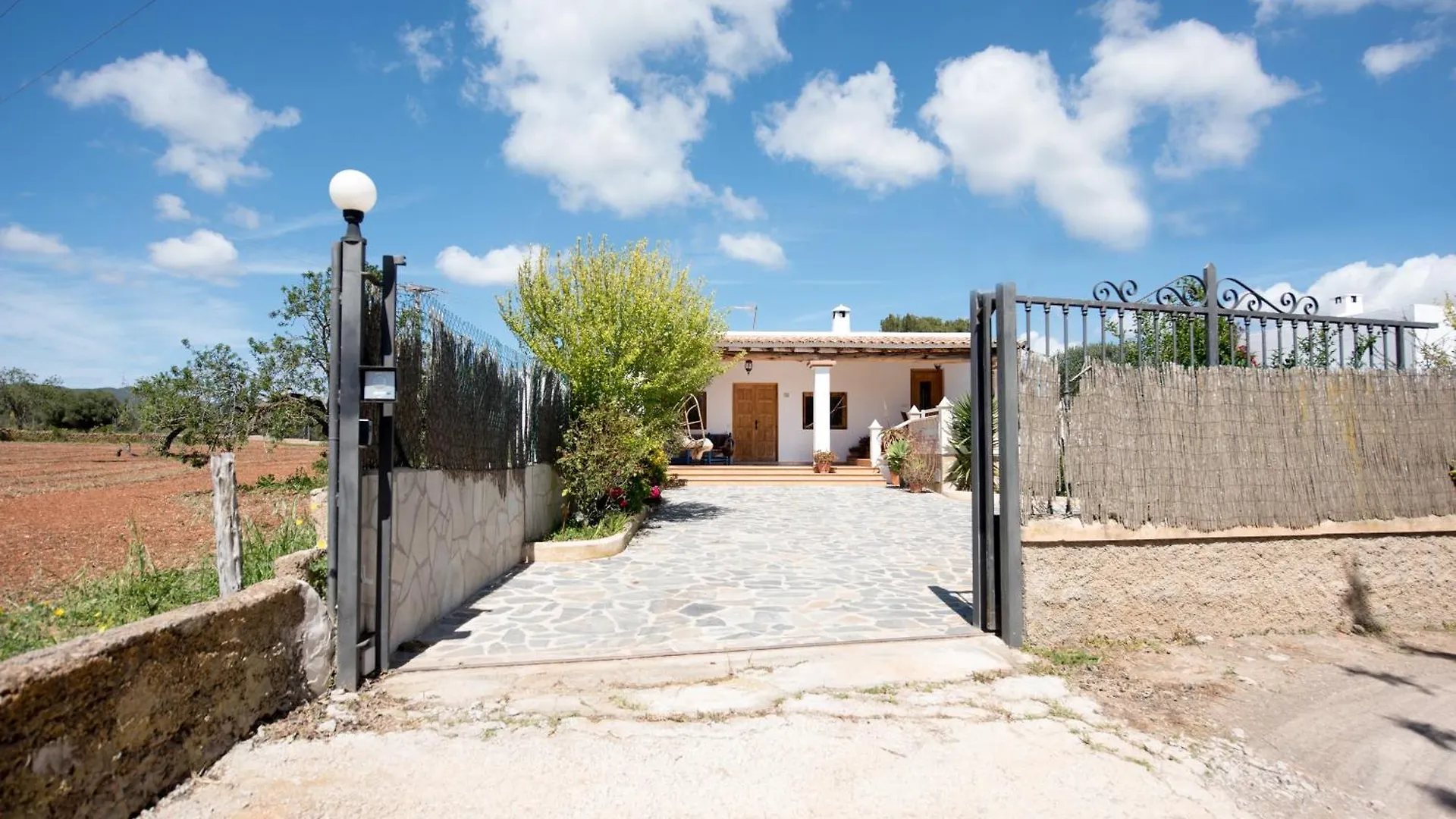 Villa Authentieke Finca, Nabij Het Strand En Restaurants Santa Eularia des Riu Spain